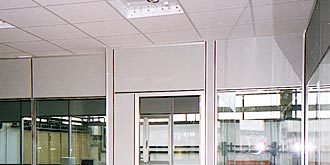controsoffitto per pareti mobili in pannelli di fibra minerale